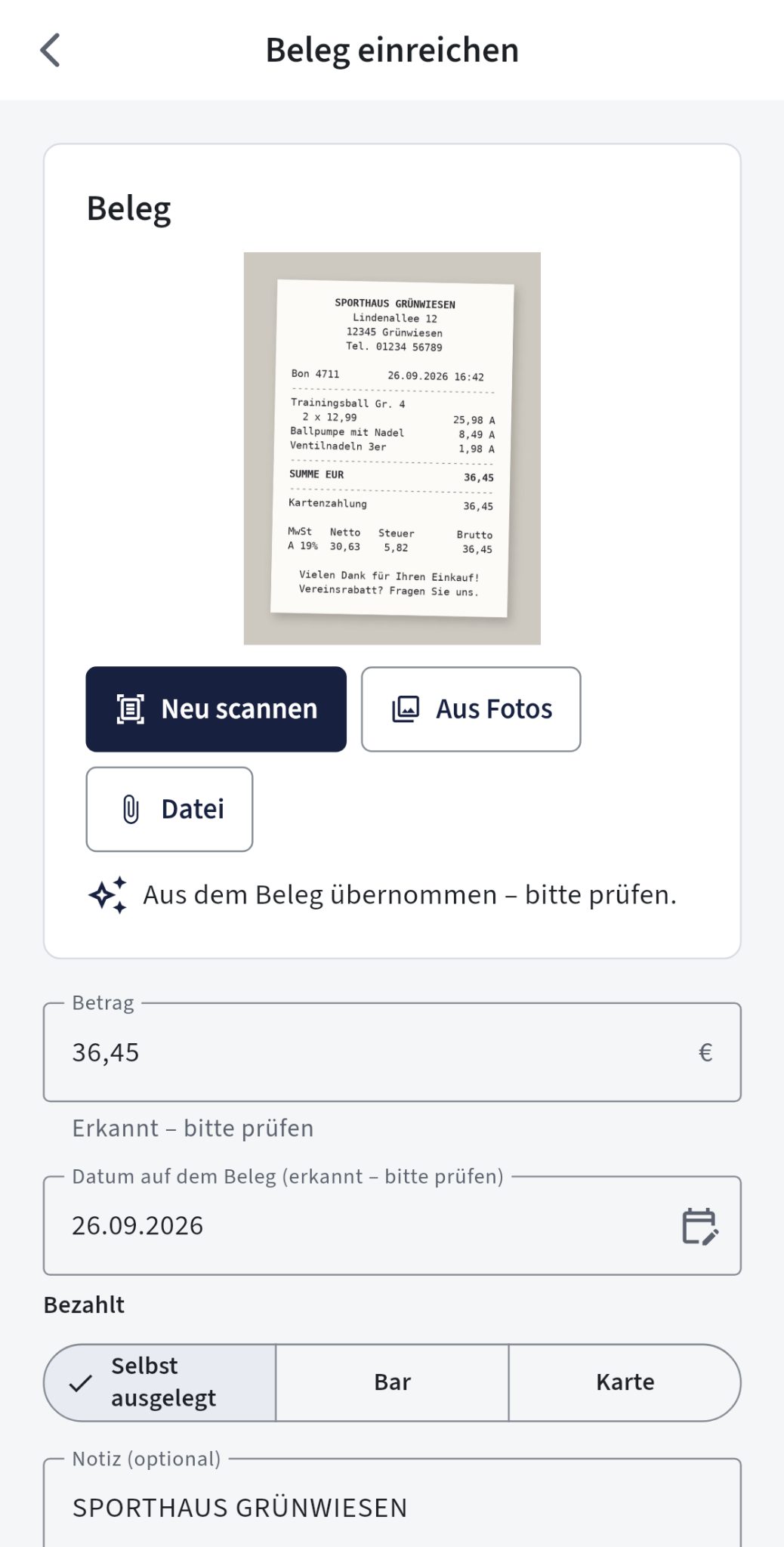 Die Clublify-App zeigt einen eingereichten Beleg und daraus erkannte Angaben.